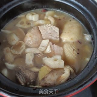 猪肉鸡肉炖云蘑的做法步骤：18