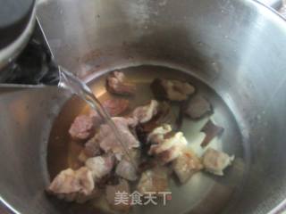 腐竹萝卜牛腩煲的做法步骤：4