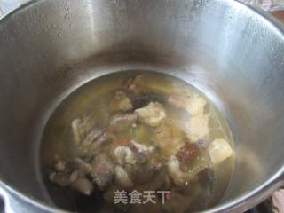 腐竹萝卜牛腩煲的做法步骤：6