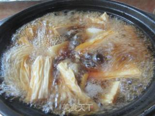 腐竹萝卜牛腩煲的做法步骤：11