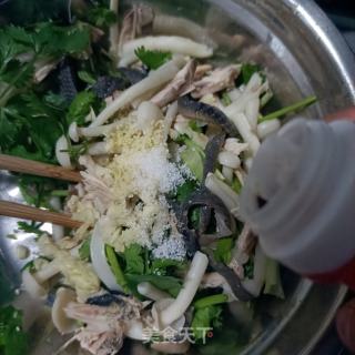 白玉菇香菜拌乌鸡的做法步骤：11