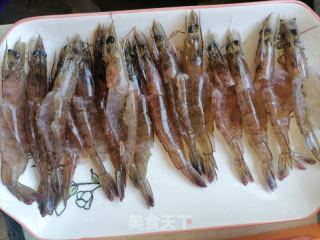 蒜蓉粉丝蒸虾的做法步骤：3