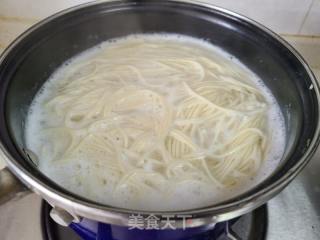 茄子肉醬捞面条的做法步骤：9