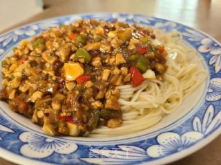 茄子肉醬捞面条的做法步骤：11