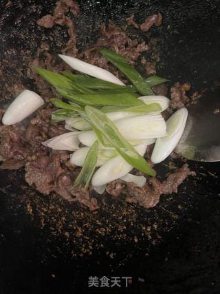 大葱炒牛肉的做法步骤：6