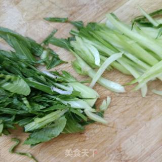 小鸡枞菌青菜虾皮面的做法步骤：4