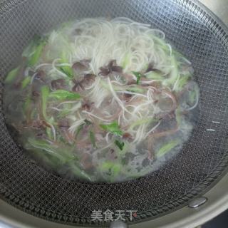 小鸡枞菌青菜虾皮面的做法步骤：12