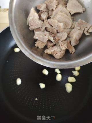 秋葵炒汤渣的做法步骤：4