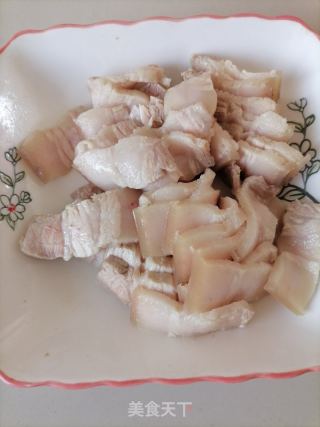 回锅肉的做法步骤：2