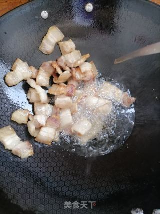 回锅肉的做法步骤：6