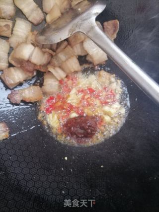 回锅肉的做法步骤：7