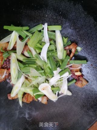 回锅肉的做法步骤：8