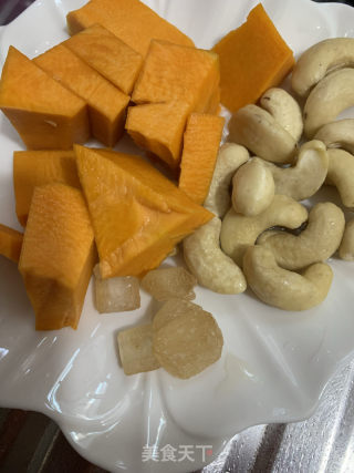 南瓜腰果合桃露的做法步骤：2