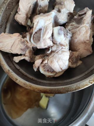 粉葛龙骨汤的做法步骤：5