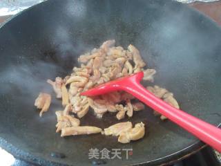 鸡腿肉炒萝卜的做法步骤：8