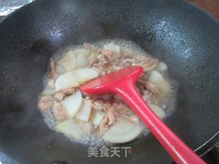 鸡腿肉炒萝卜的做法步骤：11