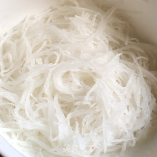 萝卜丝小丸子的做法步骤：1