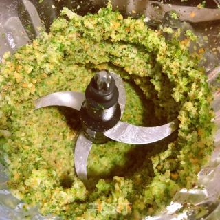 芹菜雪梨胡萝卜汁的做法步骤：10