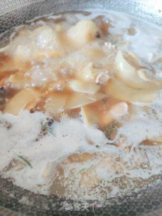 墨泡肉笋干面的做法步骤：12