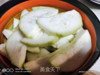 夜开花丝瓜汤的做法步骤：1