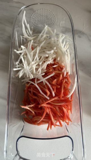 萝卜香菇蒸饺的做法步骤：2