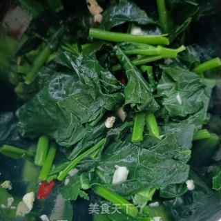 午餐肉拌西兰花侧芽的做法步骤：12