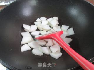 油面筋炒萝卜的做法步骤：4