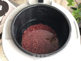 红豆沙糯米丸子汤的做法步骤：1