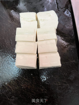 白菜炖豆腐的做法步骤：2