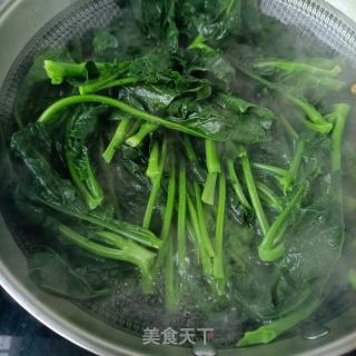 木耳西兰花侧芽包的做法步骤：4