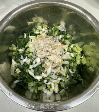 炝拌萝卜缨的做法步骤：6
