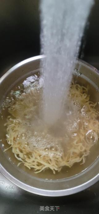 清蒸干银鱼仔的做法步骤：2