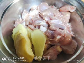 蘑菇烧鸡肉的做法步骤：1