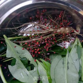 土人参鸡腿菇炖排骨的做法步骤：4