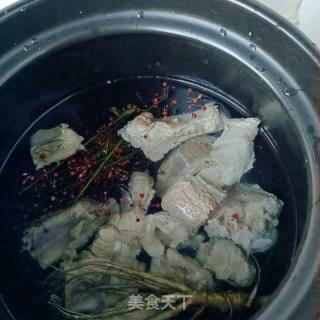 土人参鸡腿菇炖排骨的做法步骤：10