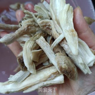 土人参鸡腿菇炖排骨的做法步骤：11