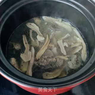 土人参鸡腿菇炖排骨的做法步骤：13
