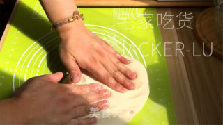 黄油砂糖面包，一口下去又香又脆，强烈推荐。的做法步骤：7
