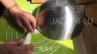 黄油砂糖面包，一口下去又香又脆，强烈推荐。的做法步骤：12