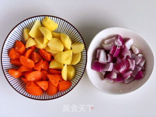 田园鲜虾鸡翅煲的做法步骤：2