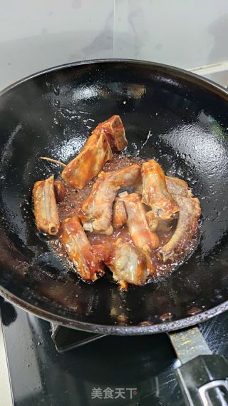 糖醋排骨的做法步骤：5