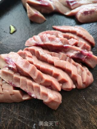 黑椒蒸腰花的做法步骤：1