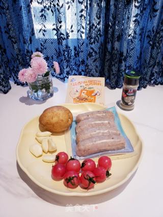 蒜香土豆香肠块（空气炸锅版）的做法步骤：1
