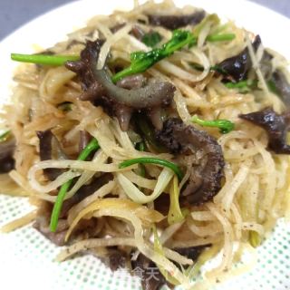 海参炒白萝卜的做法