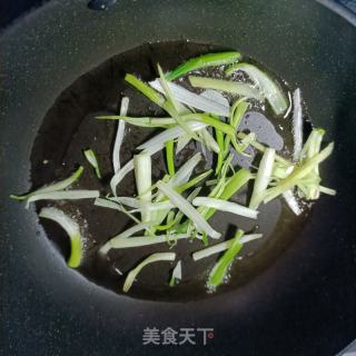 海参炒白萝卜的做法步骤：6