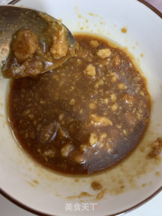 甜腐乳燜雞翅的做法步骤：4