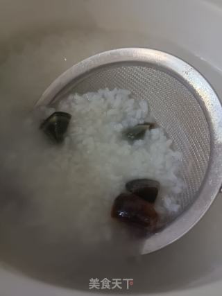 皮蛋瘦肉粥的做法步骤：6