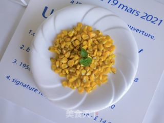 青花椒盐玉米粒的做法步骤：9