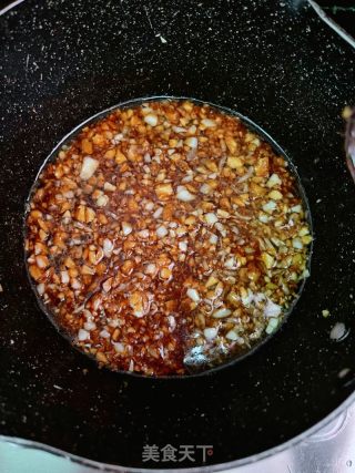 蒜蓉蒸鸡的做法步骤：1