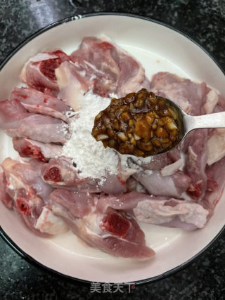 蒜蓉蒸鸡的做法步骤：3